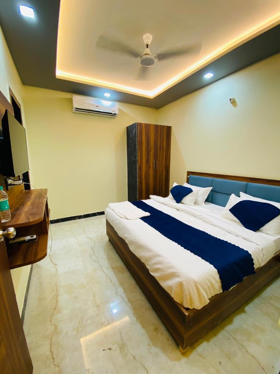 Ys Taj Hotel - Agra Екстер'єр фото