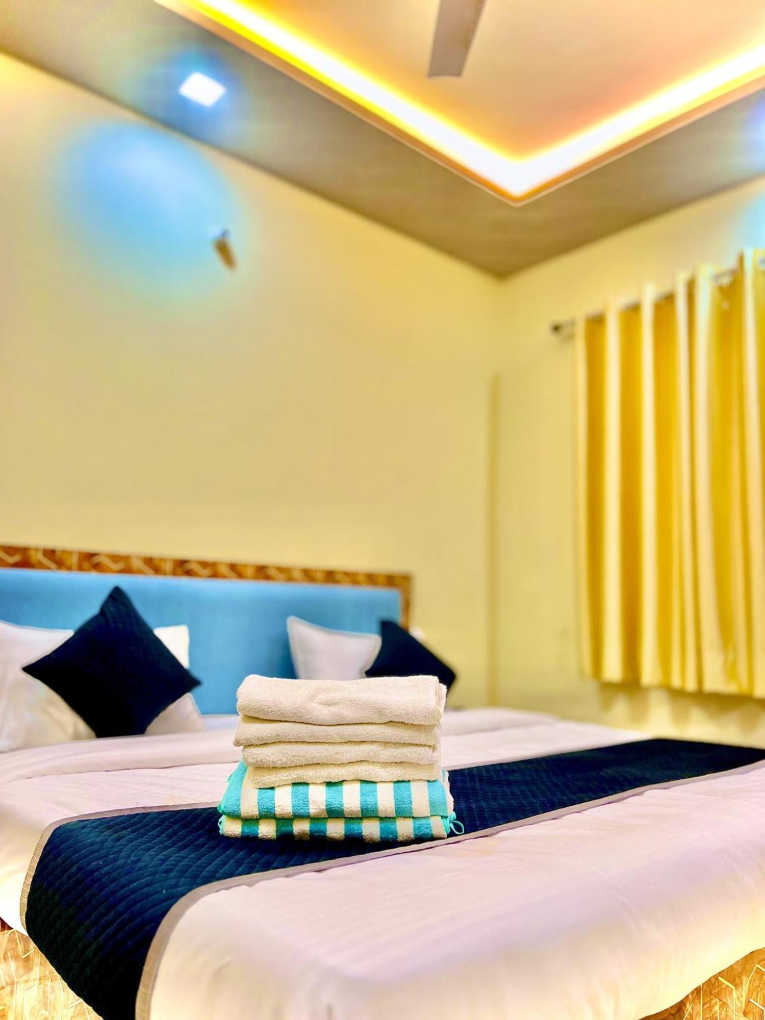 Ys Taj Hotel - Agra Екстер'єр фото
